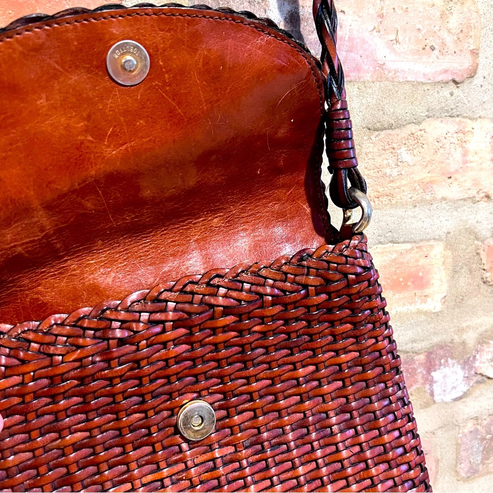 Vintage leather Talbots cross body purse